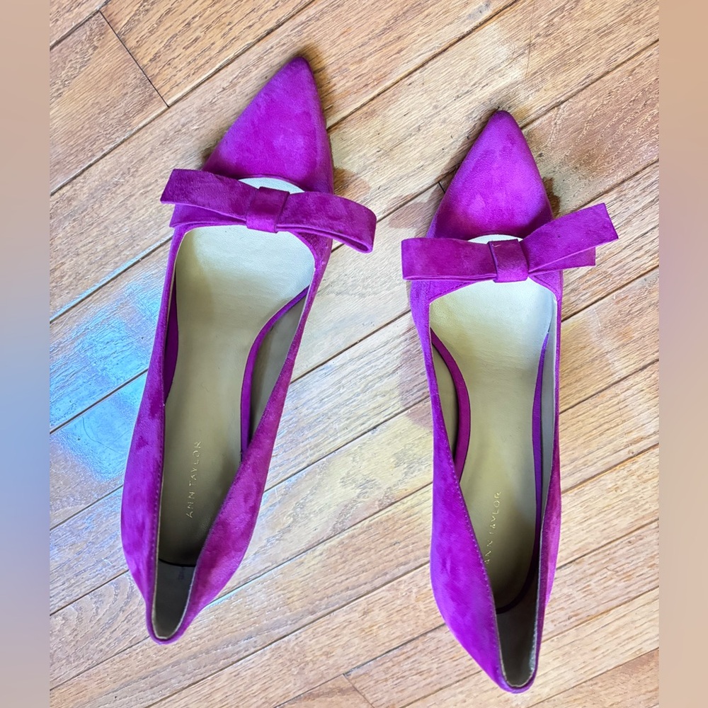 Ann Taylor Fuchsia Suede Pointed-Toe Bow Heels